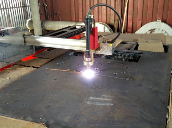 CE / ISO samþykkt málm lak ódýr CNC plasma klippa vél