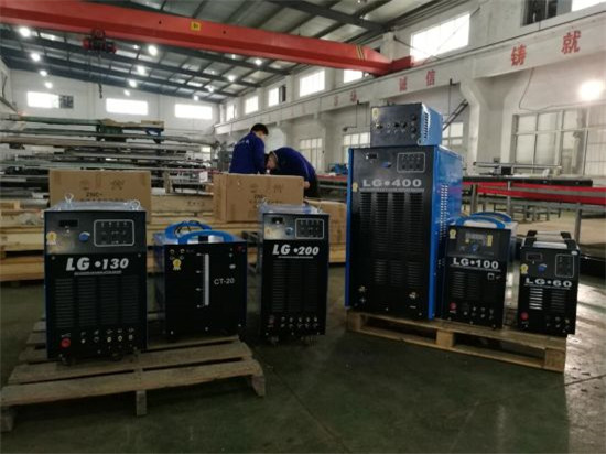 Kína ódýr Portable CNC plasma skútu CNC plasma klippa vél